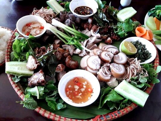 Dịch vụ ăn uống tại sân bay Nội bài được đánh giá tốt